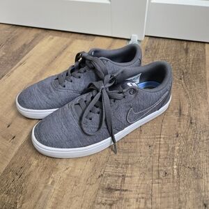 Nike SB Check Solarsoft Canvas Skateboard Mens Size 8 Grey Sneakers
